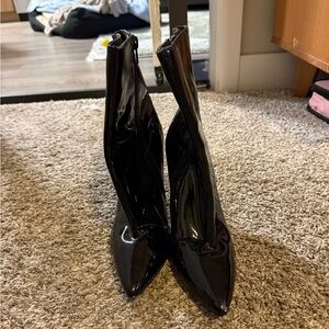 Steve Madden Glossy Black Heeled Boots